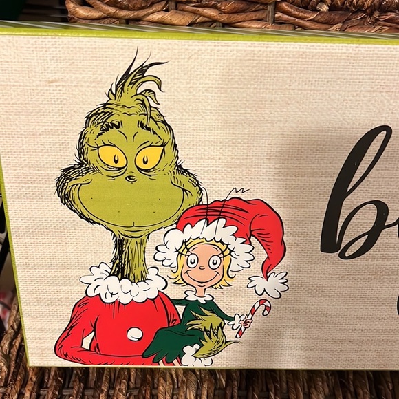 NWT GRINCH WALL ART💗💗💗 - Picture 2 of 4